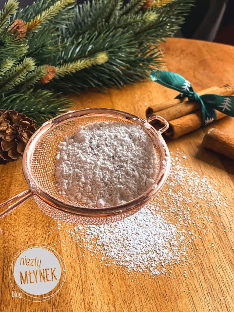 Cynamonowy cukier puder