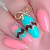 Niecodzienny różowy manicure