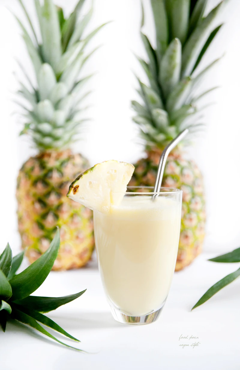 Orzeźwiające lassi z ananasem i imbirem