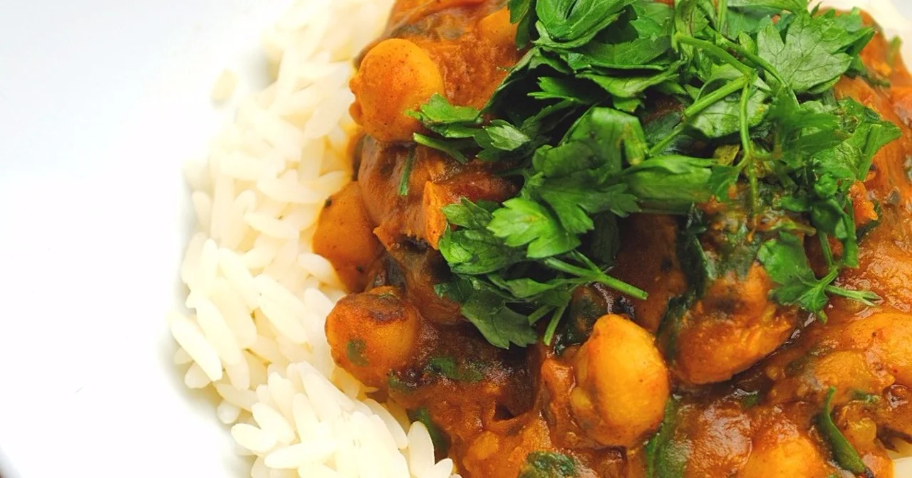 Rozgrzewające curry indyjskie z polędwiczką, dynią i cieciorką
