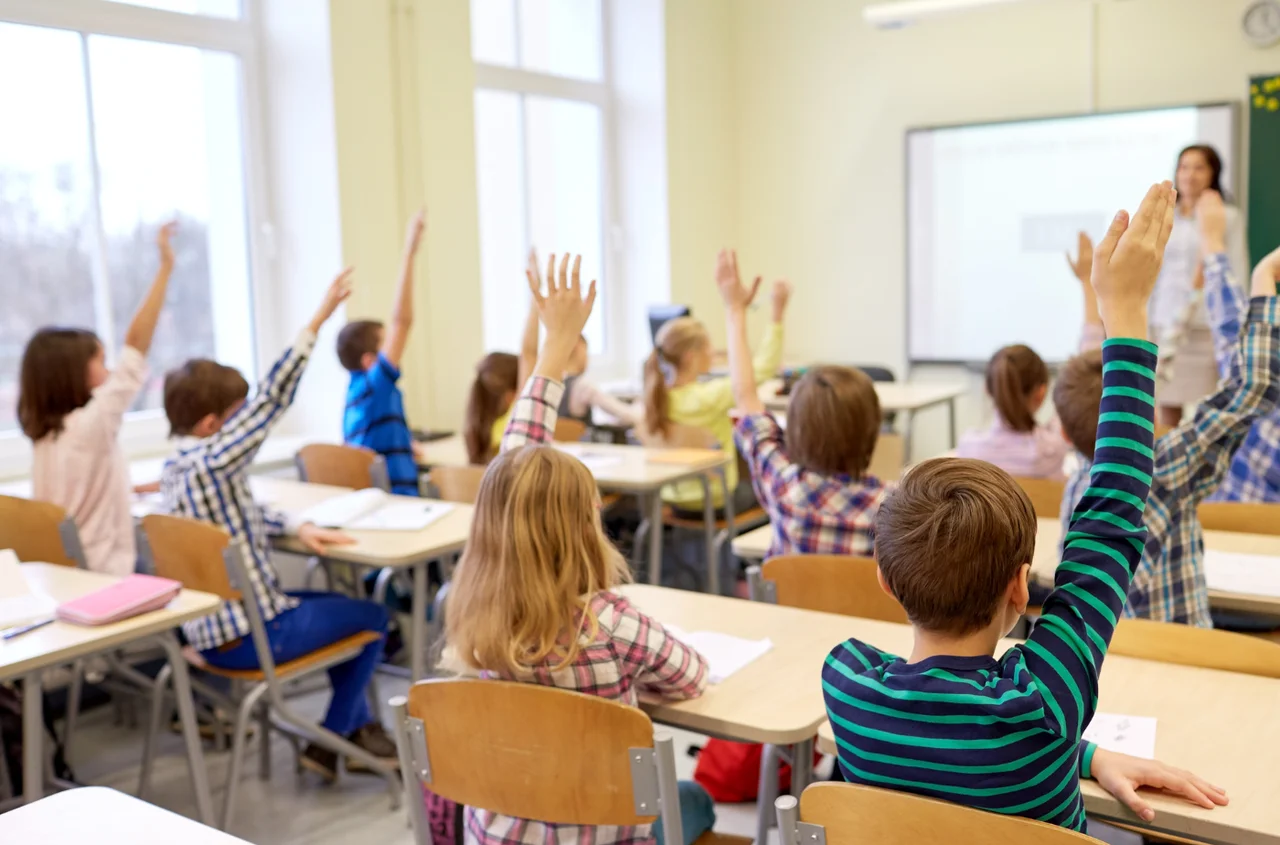 Edukacja medialna i obywatelska od września 2025! Sprawdź, co się zmieni w polskich szkołach