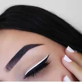 Podwójny eyeliner