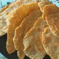 Smażone pierożki z białym serem
