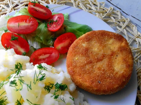 Smażony Ser Camembert.