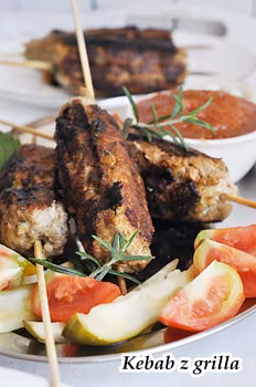 Kebab z grilla na patyku