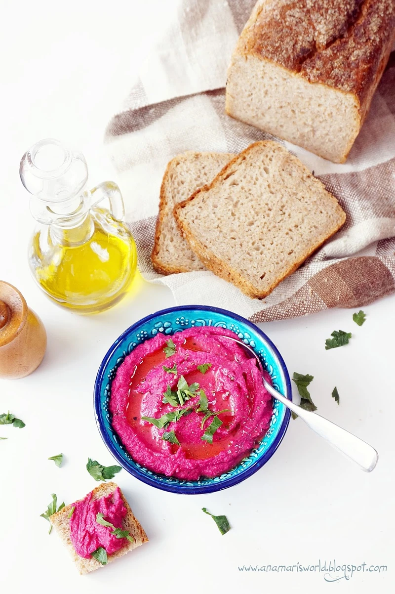Hummus z pieczonego buraka
