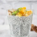 Pudding chia, czyli deser z nasion chia z owocami