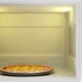 Jak odgrzać pizzę w mikrofalówce?