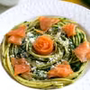 Spaghetti z łososiem oraz pesto z czosnku niedźwiedziego