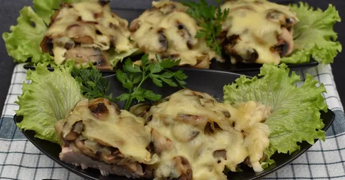 Schab pod pieczarkowa pierzynką