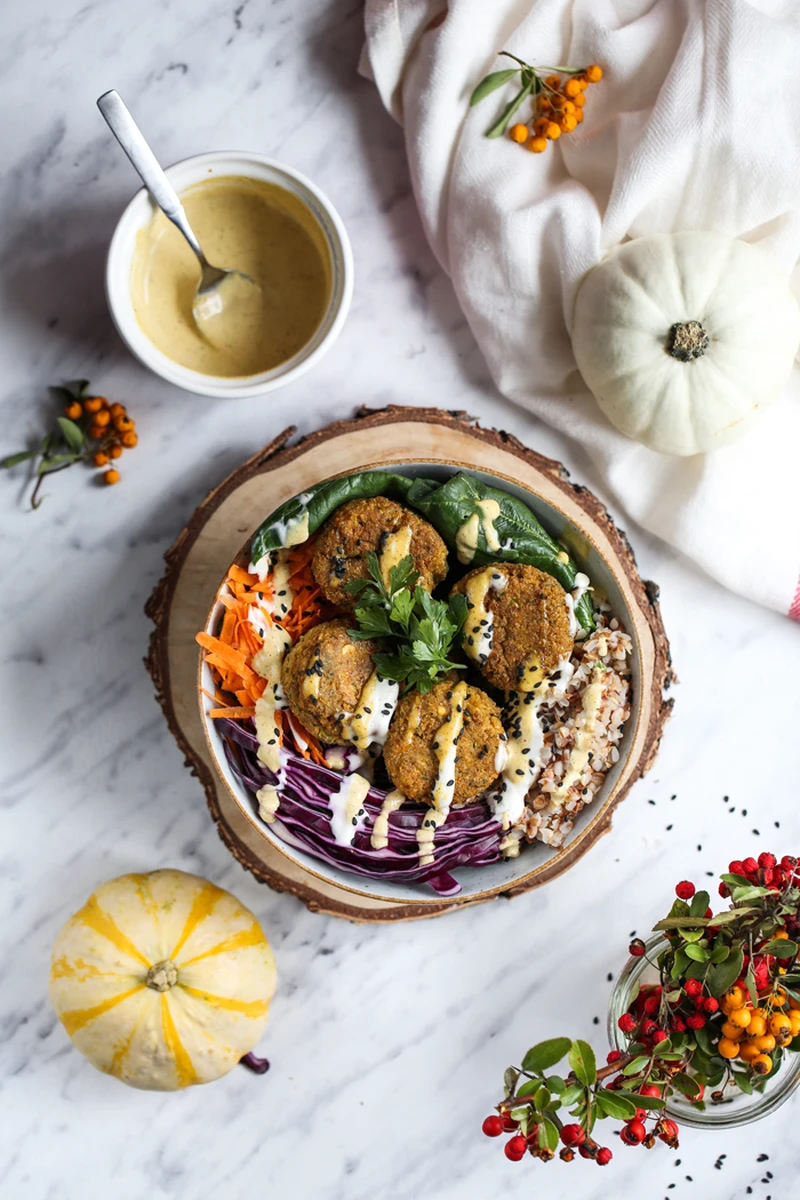 Buddha bowl z falafelem