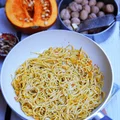 Spaghetti z pesto z pieczonej dyni