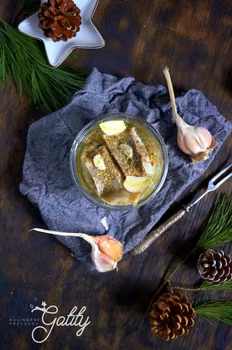 Śledzie w majeranku