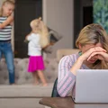 Tak reaguje ciało kobiety na brak równowagi między pracą a życiem prywatnym! Cierpi nawet układ hormonalny