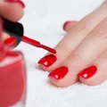Jak szybko wysuszyć lakier po pomalowaniu paznokci?