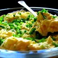 Pasta Jajeczna z Serem i Czosnkiem