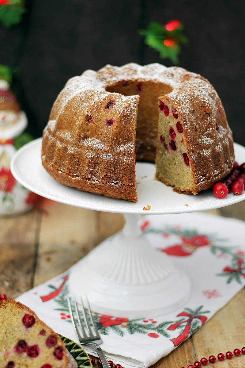 Babka z żurawiną na maślance