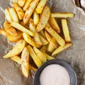 Pieczone frytki z czosnkiem i oregano