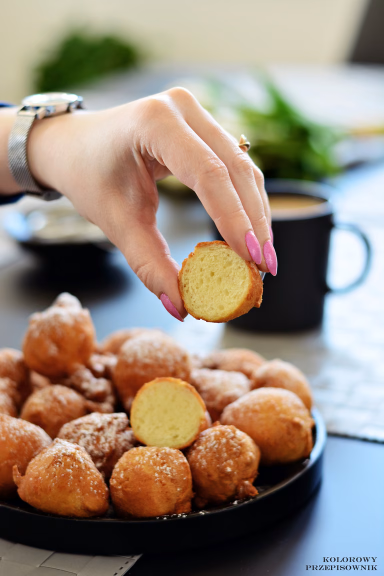 Pączuszki na mascarpone z bananowym nadzieniem (tylko 5 minut!)