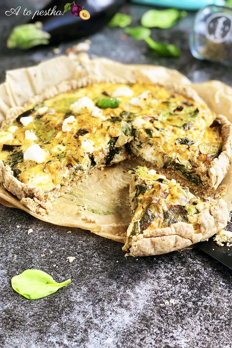 Fit tarta ze szpinakiem, cukinią, bakłażanem i fetą