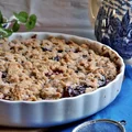Tarta ze śliwkami i cynamonową kruszonką