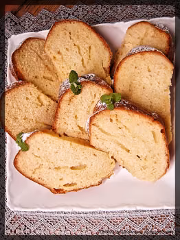 Babka na bitej śmietanie