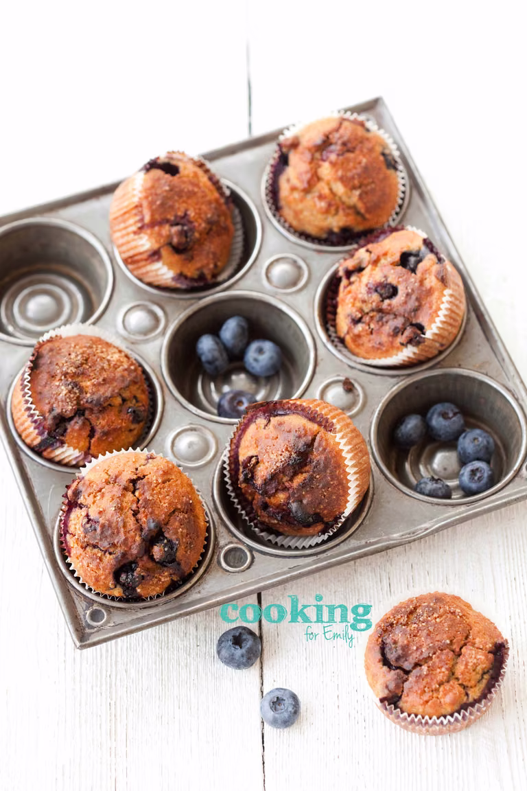 BANANOWE MUFFINKI Z BORÓWKAMI I KASZĄ QUINOA