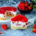 Sernik mascarpone z truskawkami