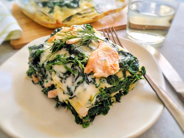 Lasagne ze szpinakiem i wędzonym łososiem