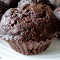 Zdrowe czekoladowe muffinki z cukinii