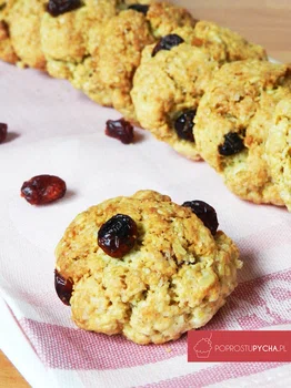 CIASTECZKA OWSIANE Z ZURAWINA