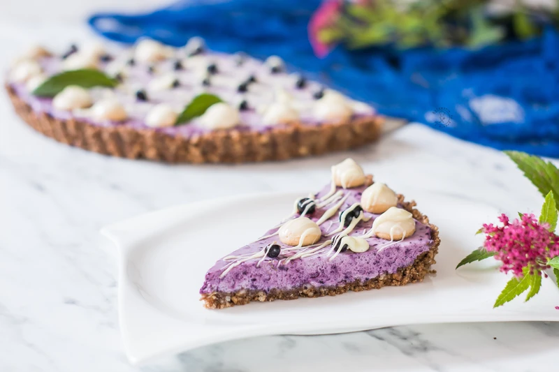 JAGODOWA TARTA BEZ PIECZENIA