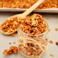 Granola jabłkowo - daktylowa z cynamonem i kardamonem (bez cukru, wegańska)