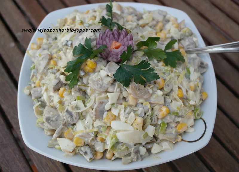 Sałatka pieczarkowo-porowa