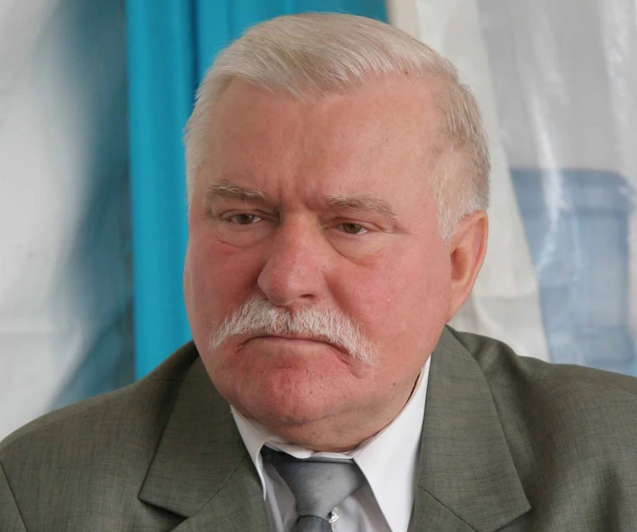 Lech Wałęsa na obrazie "Ostatnia Wieczerza" umieścił SIEBIE w miejscu JEZUSA!