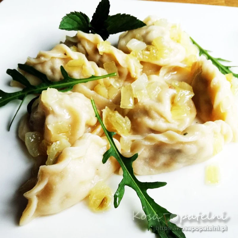Pierogi z białą kiełbasą