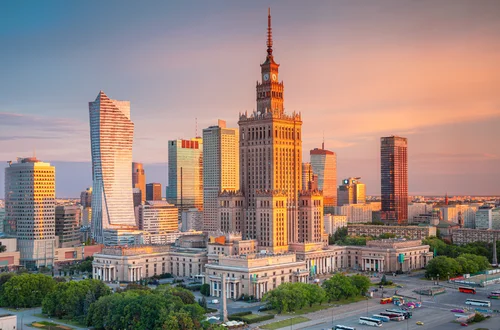 Rząd rozważa nowy resort i zmienia kurs wsparcia! Szykuje się rewolucja, ale nie dla każdego