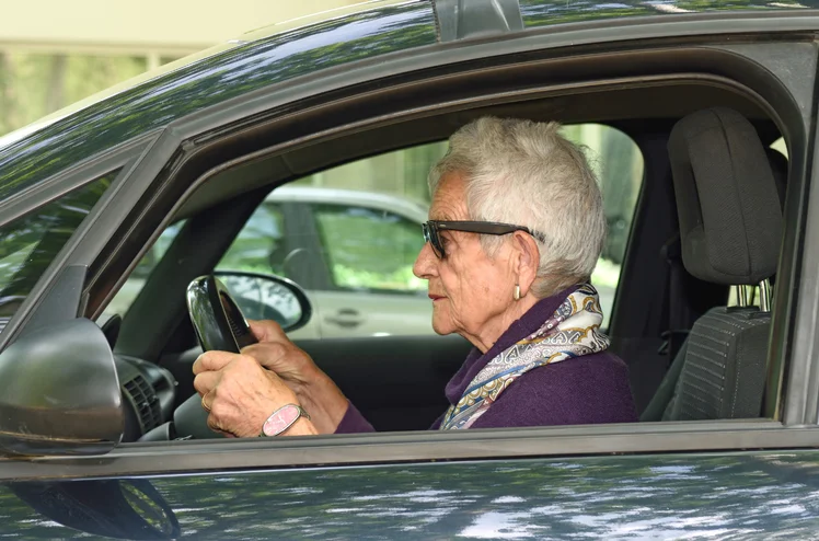 Zdjęcie Wielu seniorów może stracić prawa jazdy! Komisja chce zaostrzenia przepisów #1