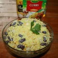 Sałatka z curry, ryżem i kurczakiem