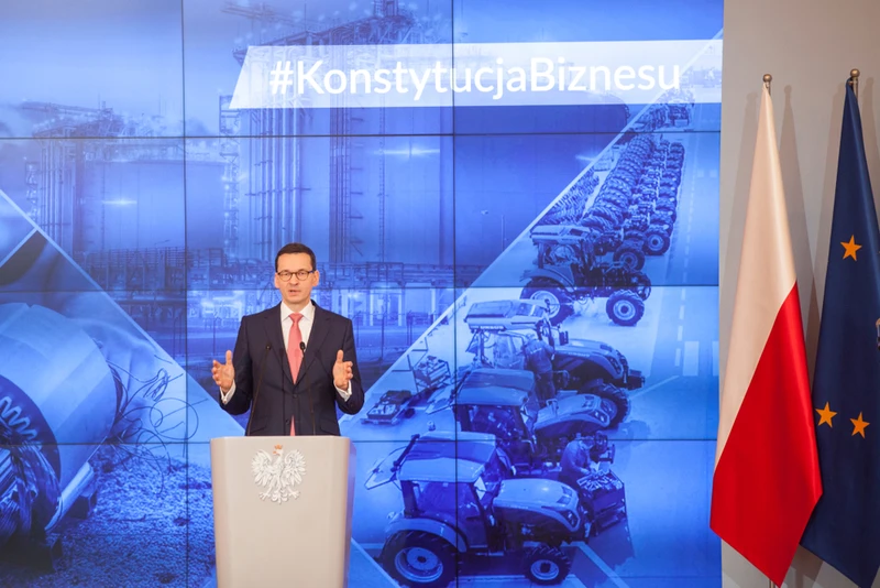 Likwidacja kolejnych obostrzeń. Konferencja premiera i ministra zdrowia