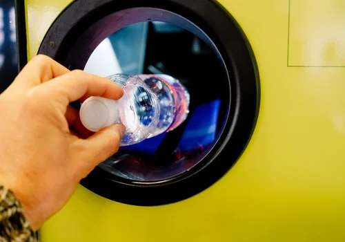 Polacy kombinują na butelkach. System kaucyjny już się sypie?