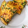 Frittata z boczkiem i rukolą