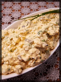 Pasta jajeczna z kiszonym ogórkiem