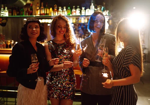 Jakie wino do kobiecego wieczoru? Przewodnik po smakach, które pokochasz