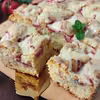 Ciasto z białą czekoladą i kruszonką.