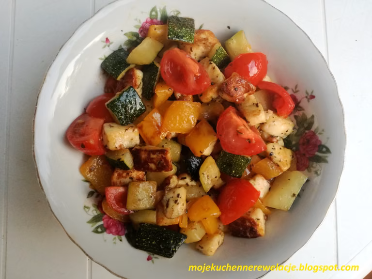 Grillowane warzywa z serem halloumi