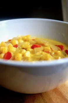 Pikantną- Słodka Zupa z Kukurydzą i Curry