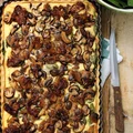 Tarta z pieczarkami, szpinakiem i karmelizowanym czosnkiem