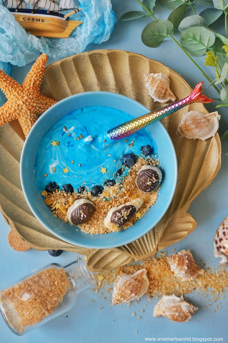 Smoothie bowl w morskim klimacie