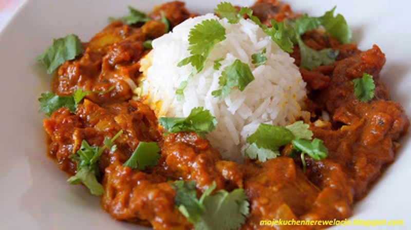 Kurczak curry z ananasem